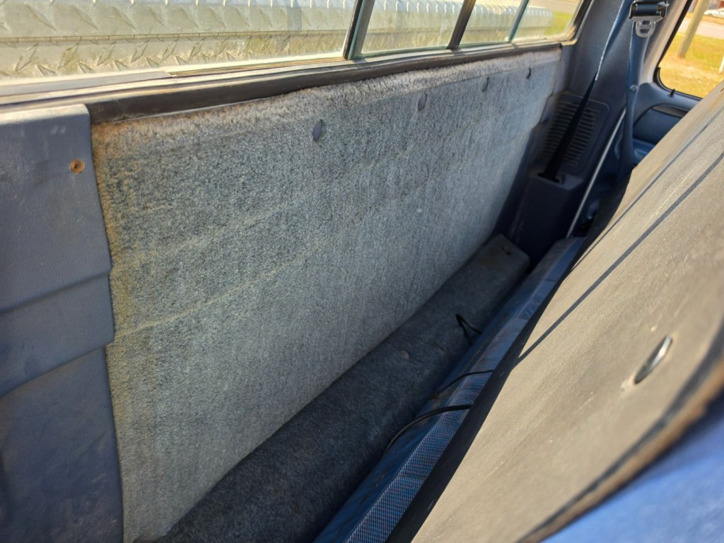 1994 Ford F-150 Image 25