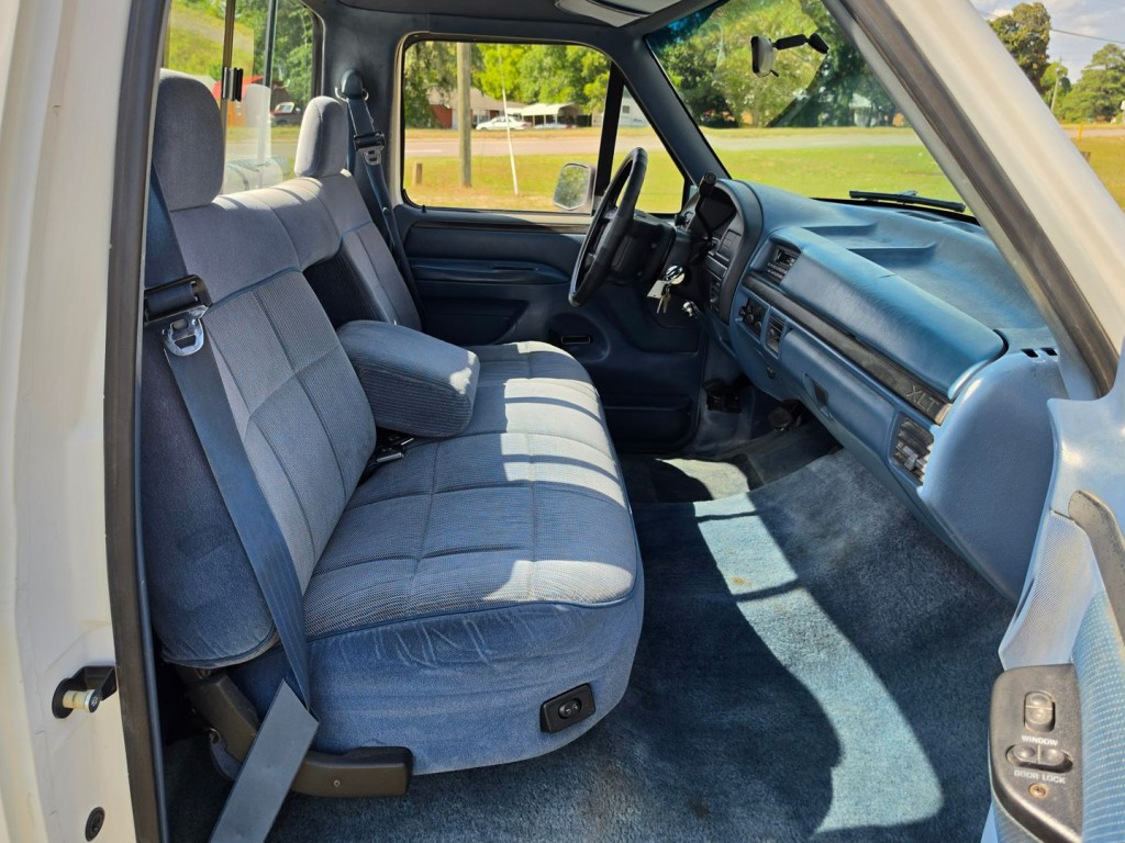 1994 Ford F-150 Image 27