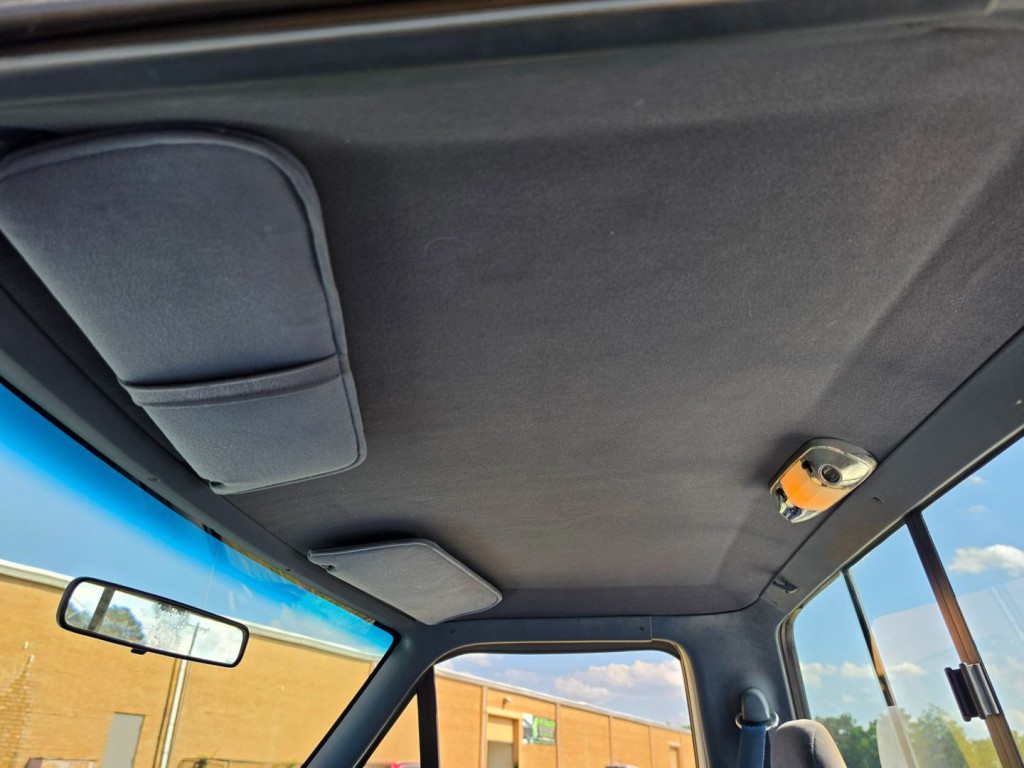 1994 Ford F-150 Image 32
