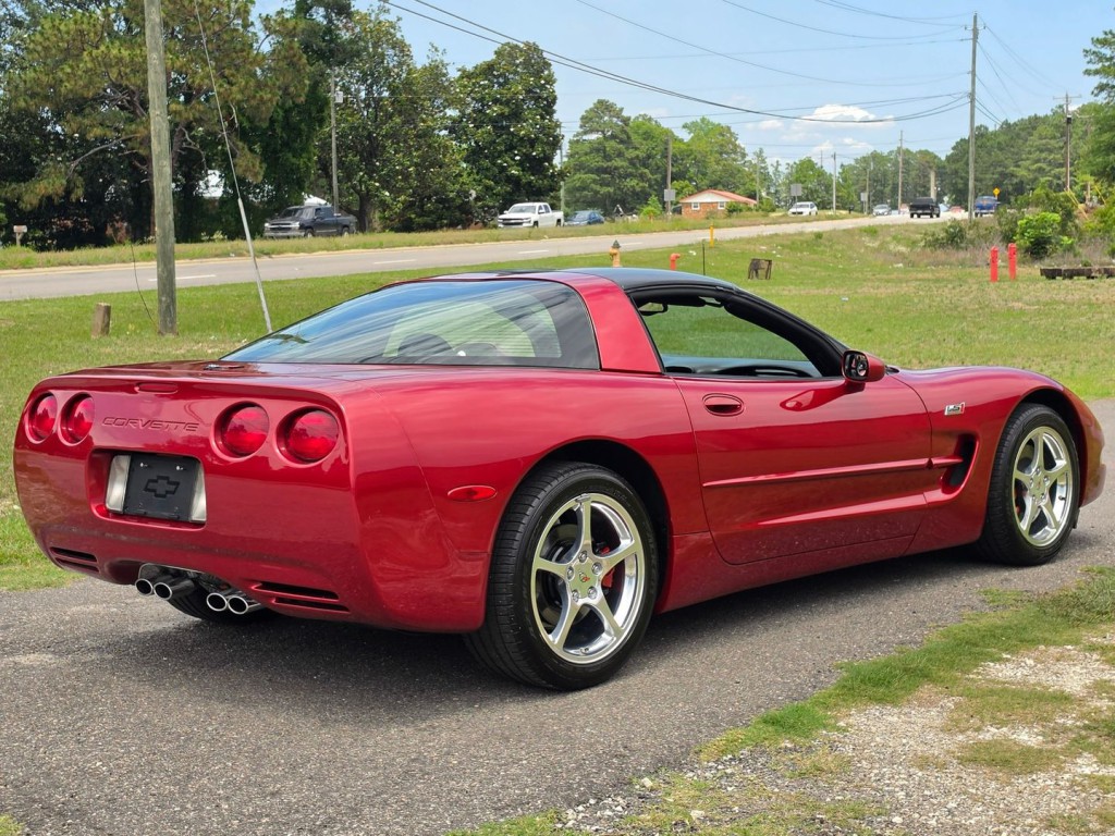 2001 Chevrolet Corvette Image 7
