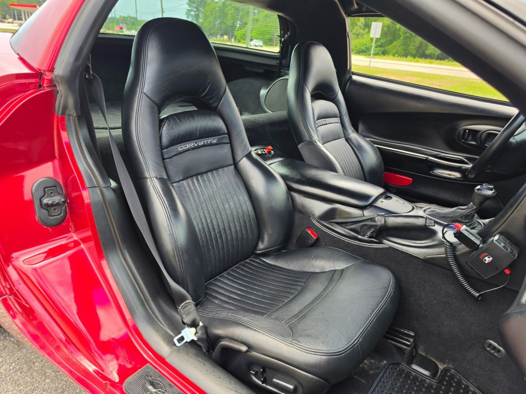 2001 Chevrolet Corvette Image 27