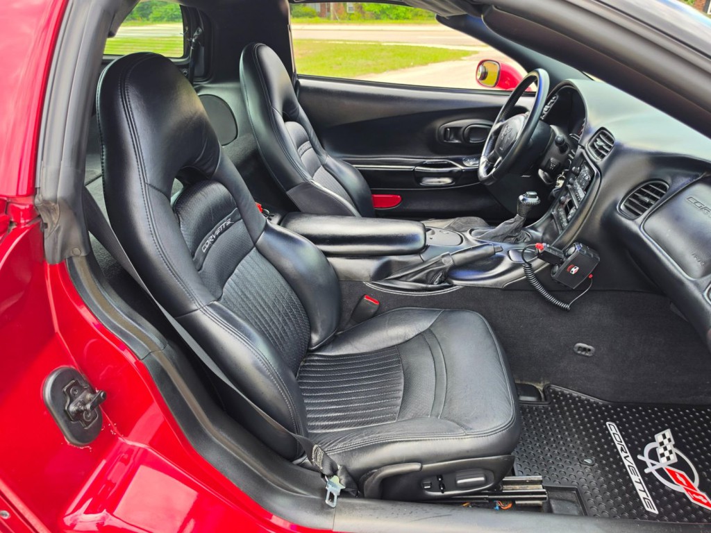 2001 Chevrolet Corvette Image 28