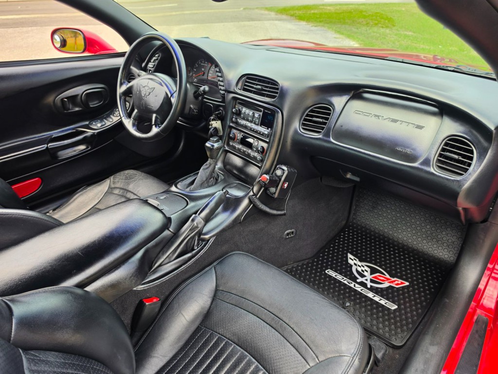 2001 Chevrolet Corvette Image 29