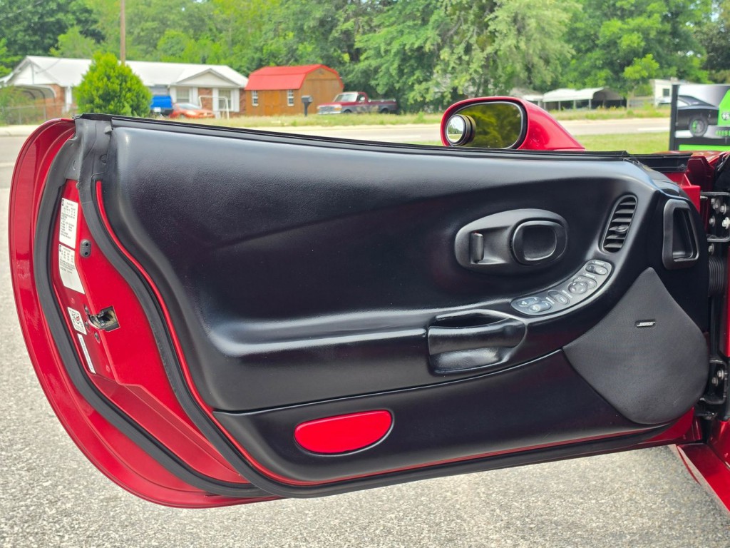 2001 Chevrolet Corvette Image 35