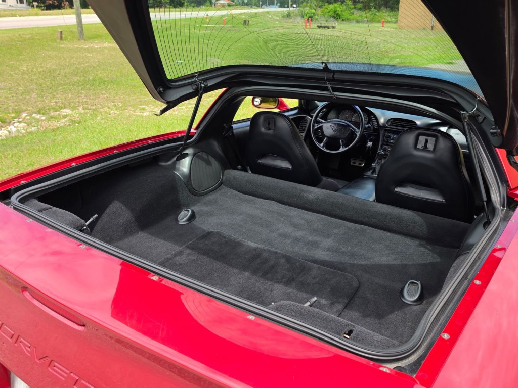 2001 Chevrolet Corvette Image 46