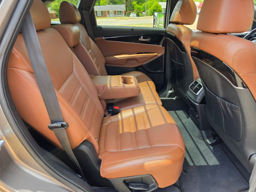 2019 Kia Sorento Image 32