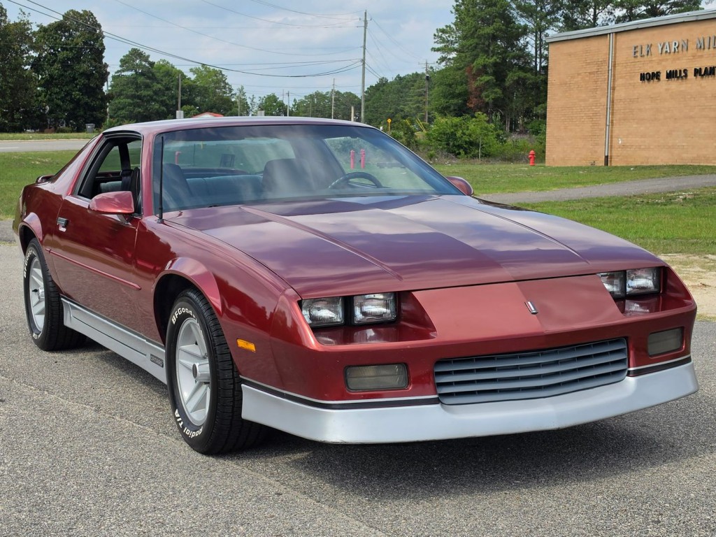 1988 Chevrolet Camaro Image 4