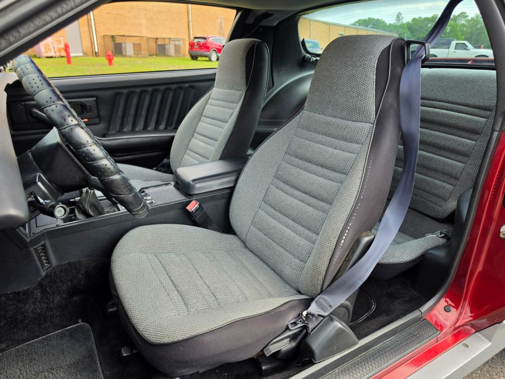 1988 Chevrolet Camaro Image 14