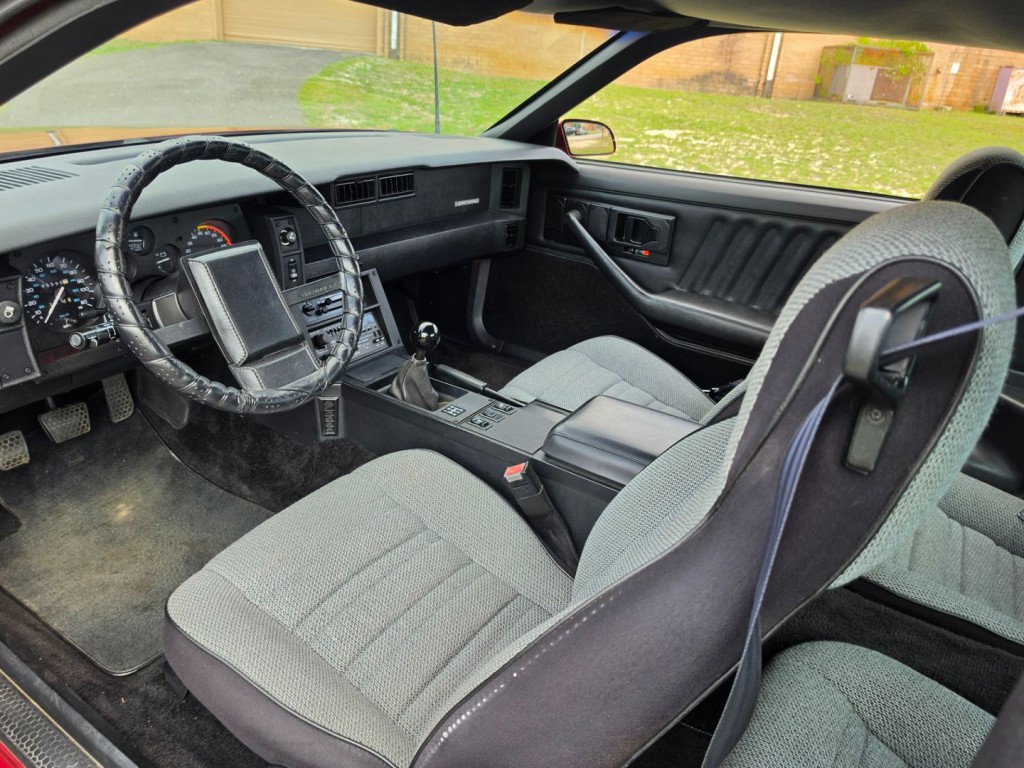 1988 Chevrolet Camaro Image 16