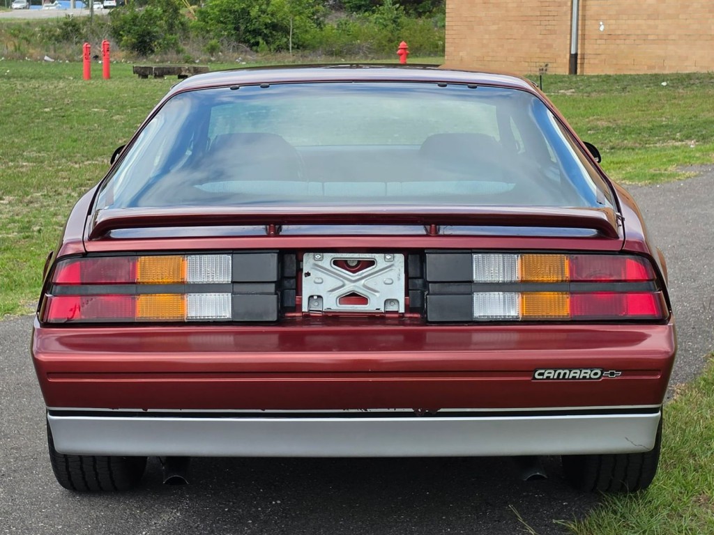 1988 Chevrolet Camaro Image 44