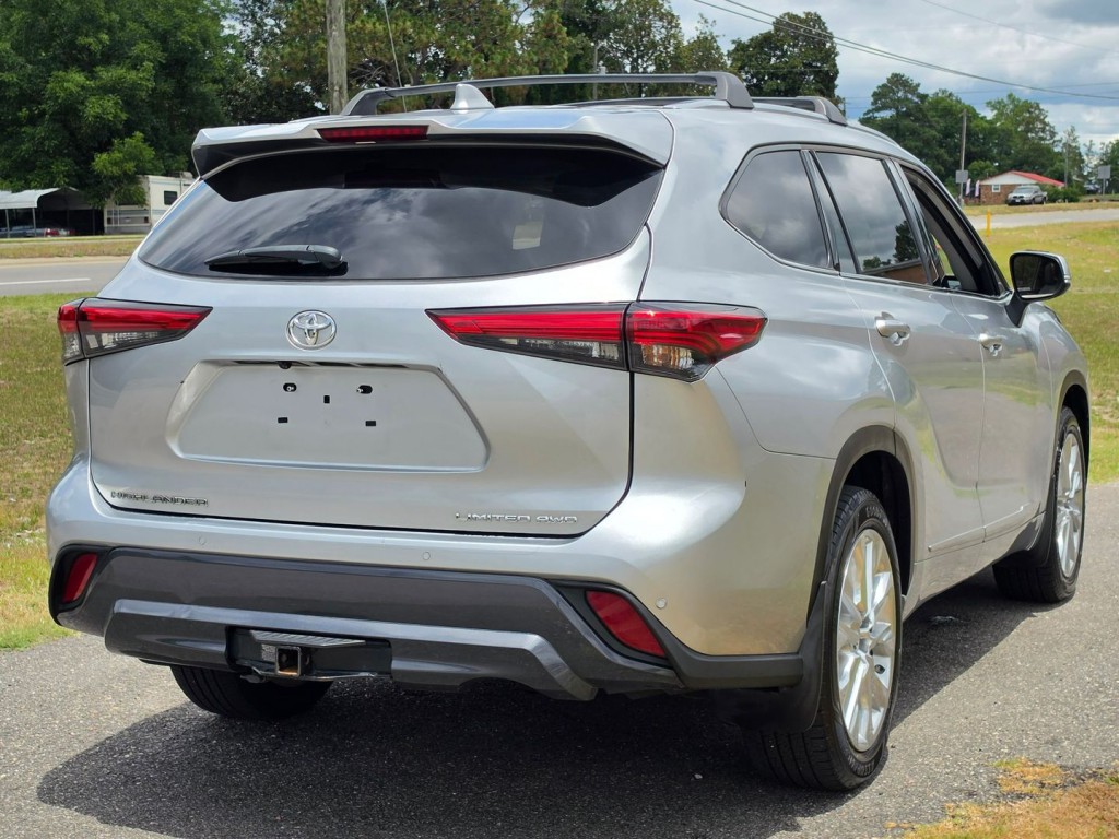 2021 Toyota Highlander Image 8