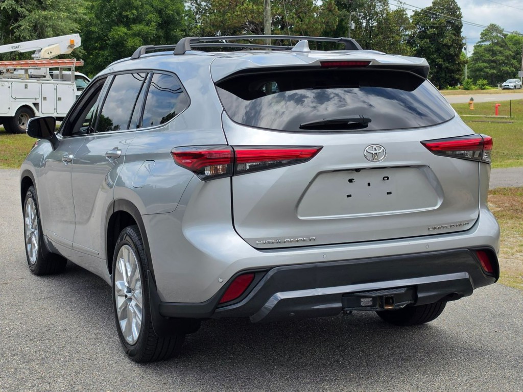 2021 Toyota Highlander Image 10