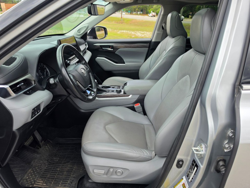 2021 Toyota Highlander Image 15