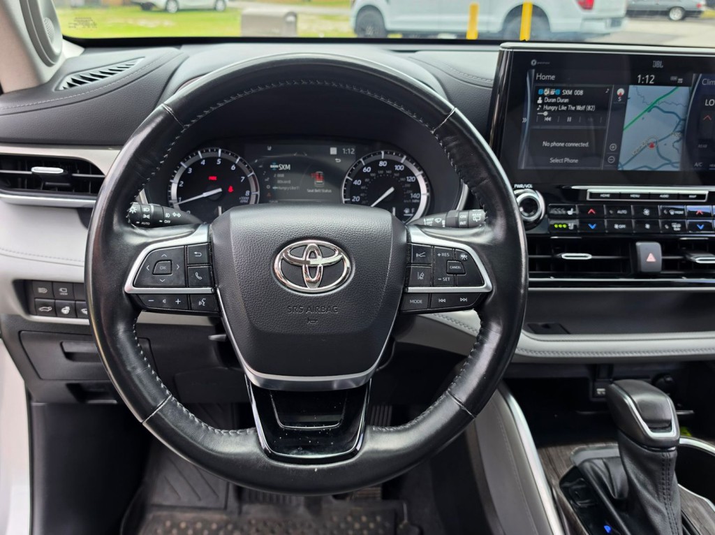 2021 Toyota Highlander Image 17