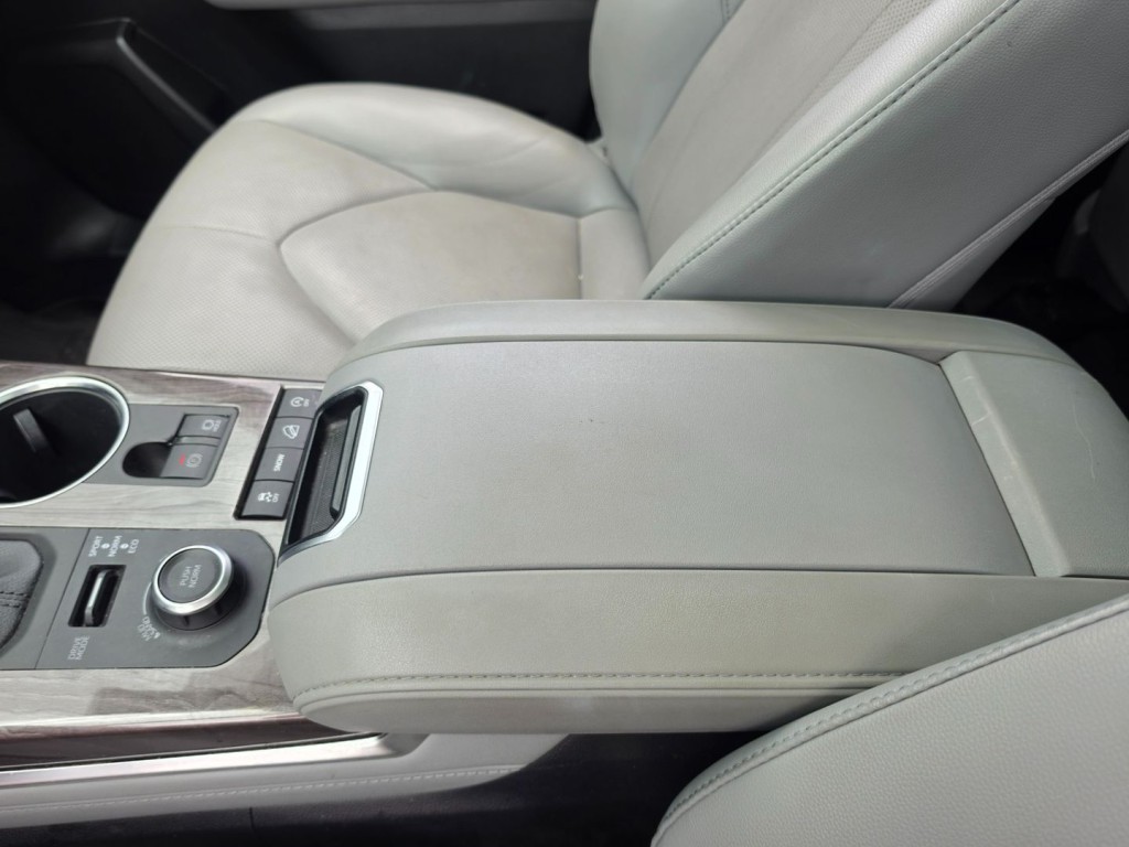 2021 Toyota Highlander Image 25
