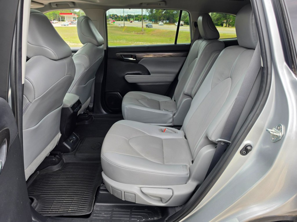 2021 Toyota Highlander Image 29