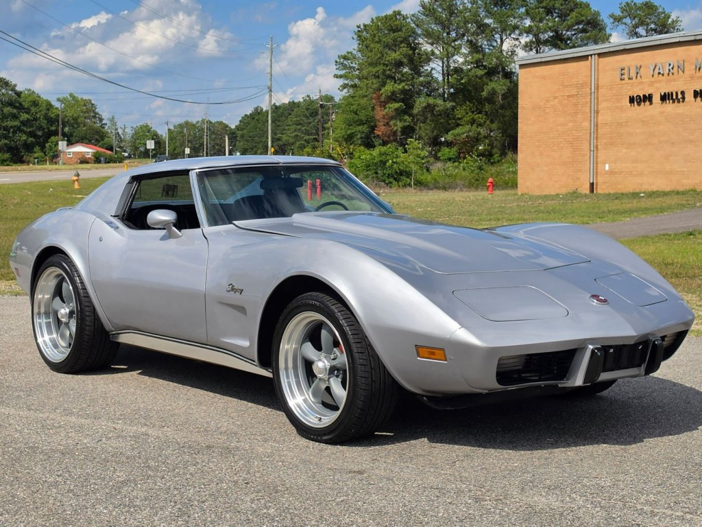 1976 Chevrolet Corvette Image 5