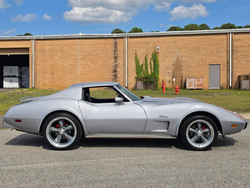 1976 Chevrolet Corvette Image 6