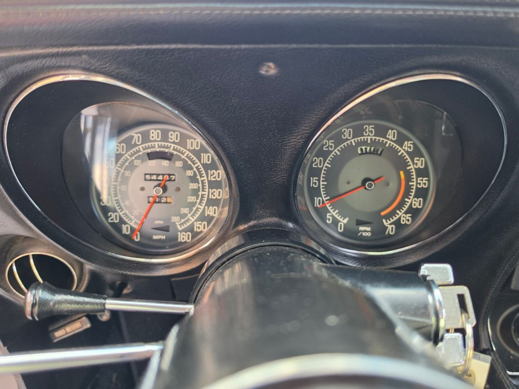 1976 Chevrolet Corvette Image 19