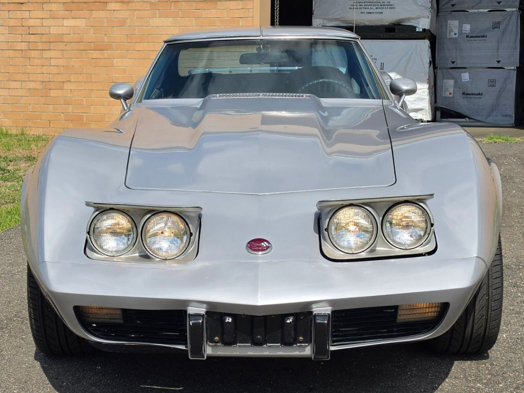 1976 Chevrolet Corvette Image 33
