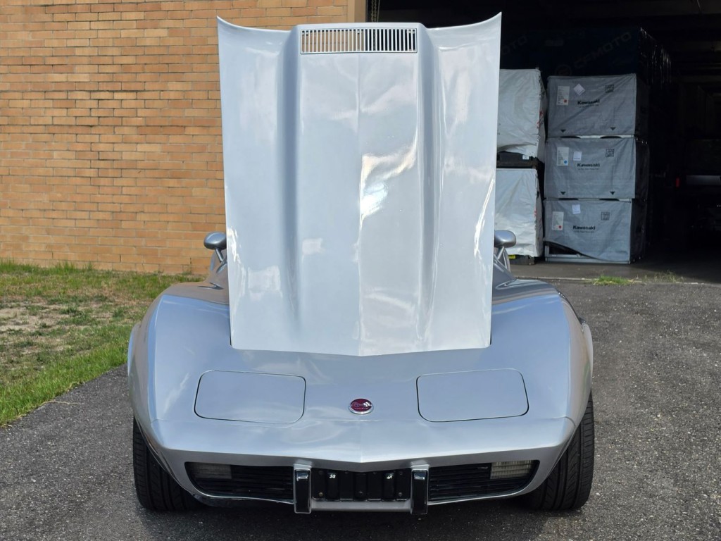 1976 Chevrolet Corvette Image 35