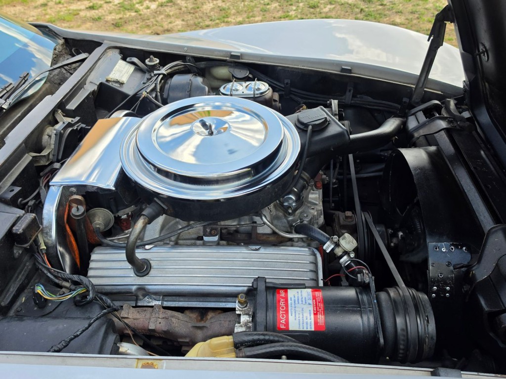 1976 Chevrolet Corvette Image 39