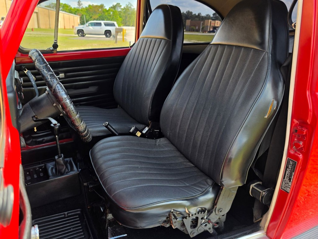 1973 Volkswagen Beetle Image 24