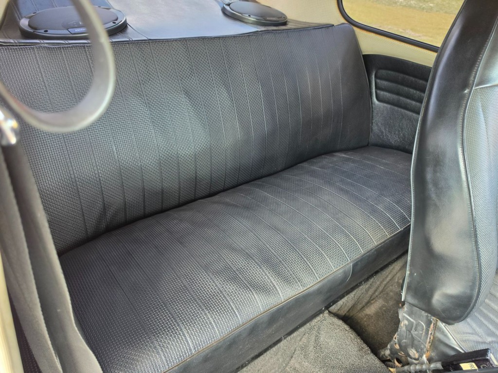 1973 Volkswagen Beetle Image 26