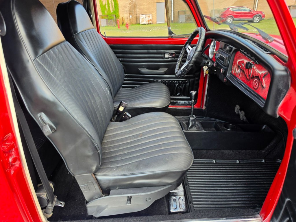 1973 Volkswagen Beetle Image 28
