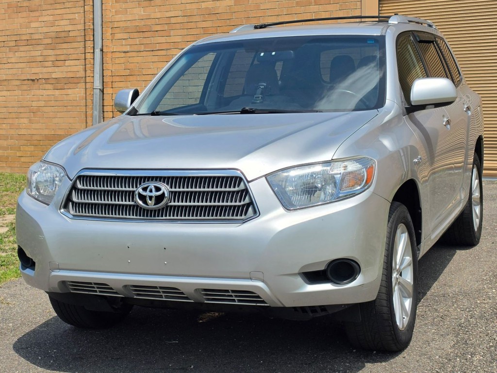 2010 Toyota Highlander Image 2