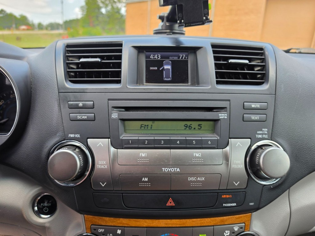 2010 Toyota Highlander Image 19