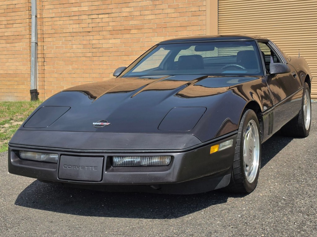 1989 Chevrolet Corvette Image 2
