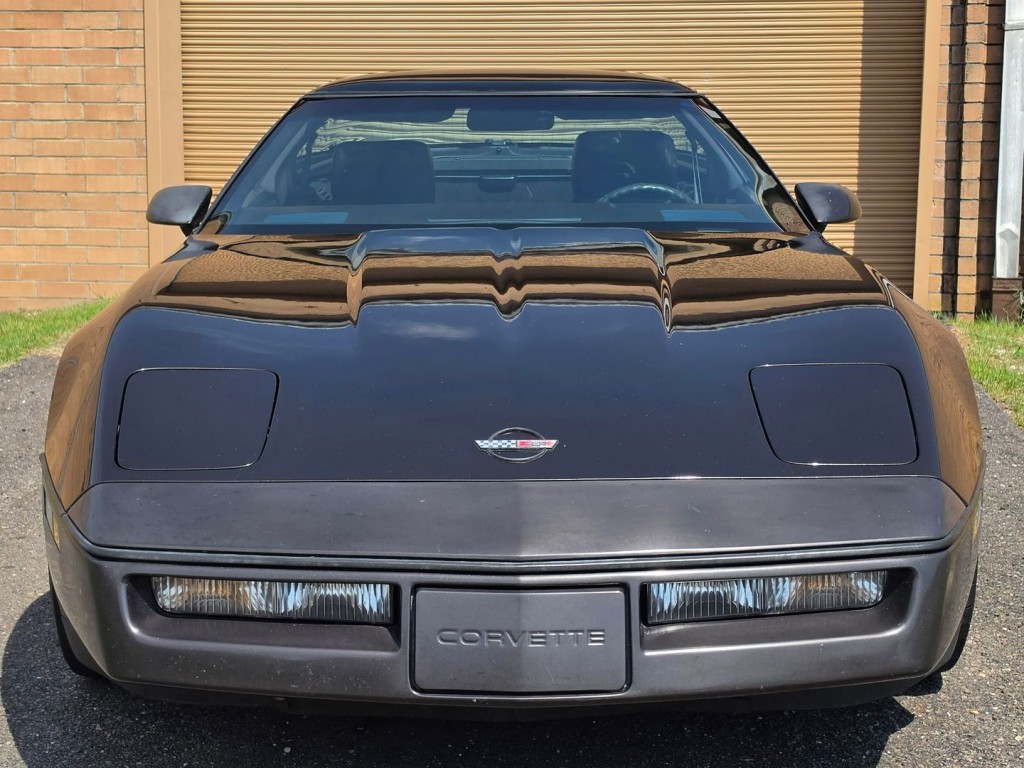 1989 Chevrolet Corvette Image 3
