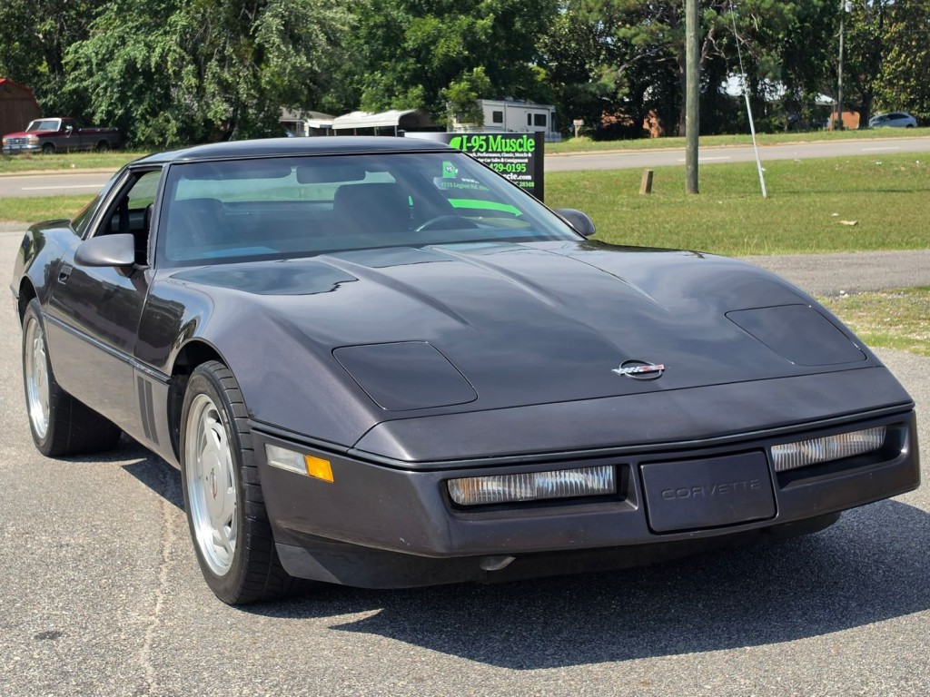 1989 Chevrolet Corvette Image 4
