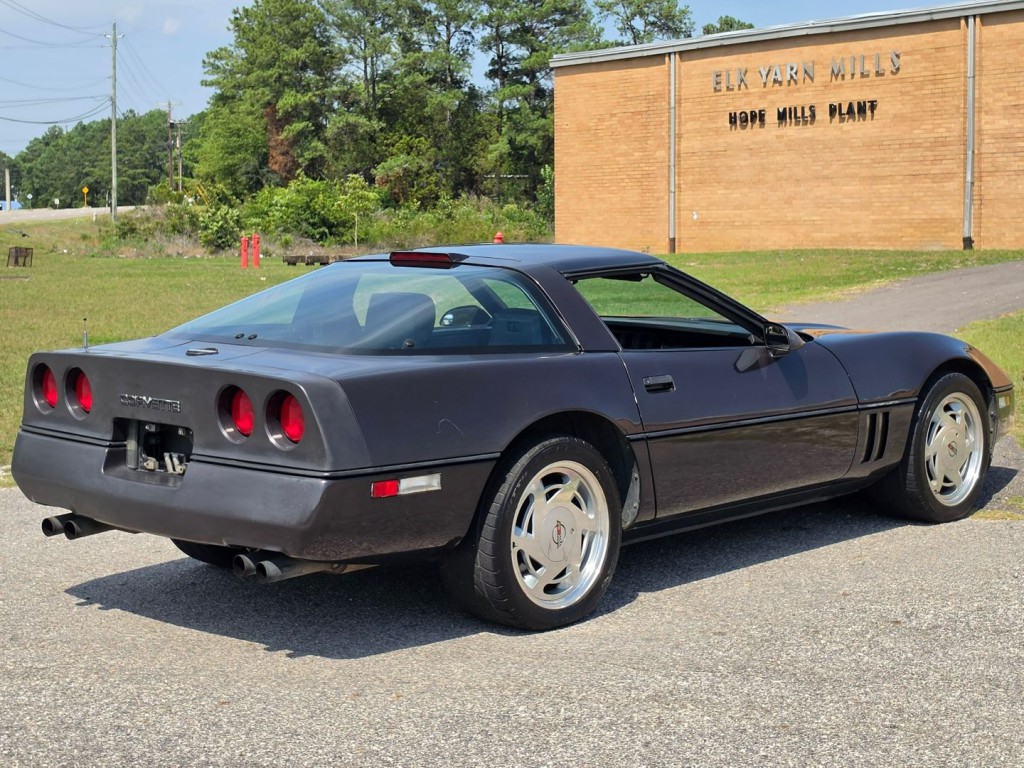 1989 Chevrolet Corvette Image 7