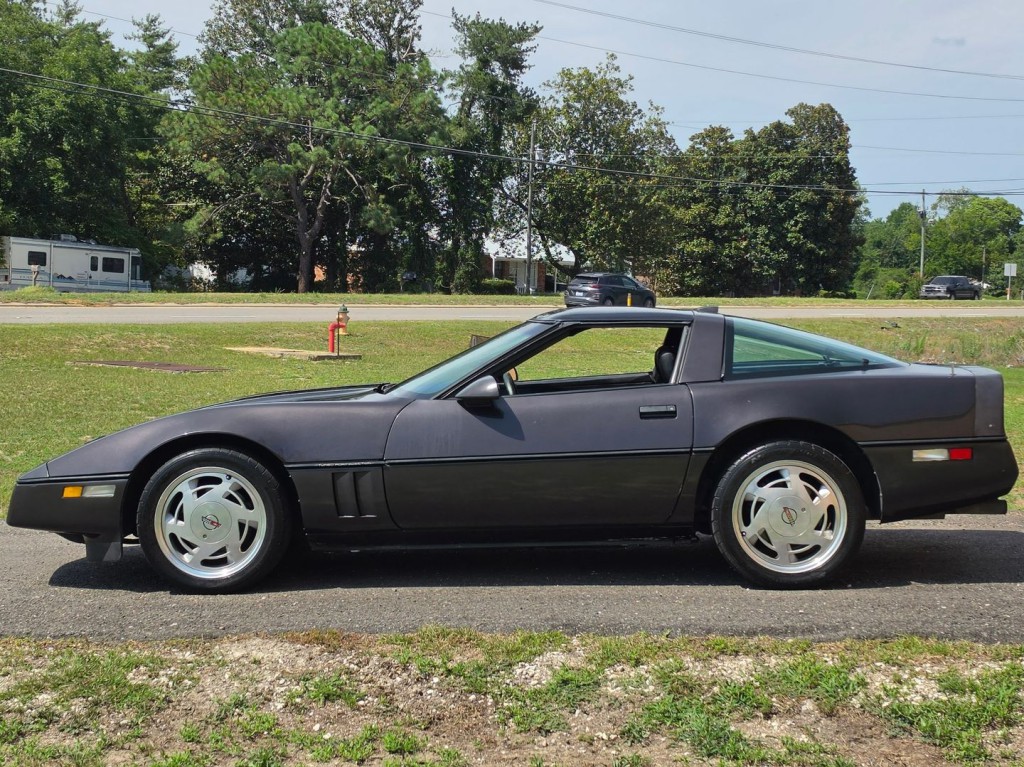 1989 Chevrolet Corvette Image 12