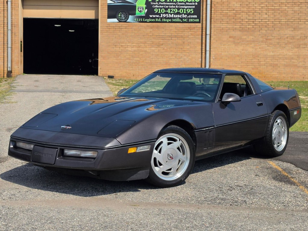 1989 Chevrolet Corvette Image 13