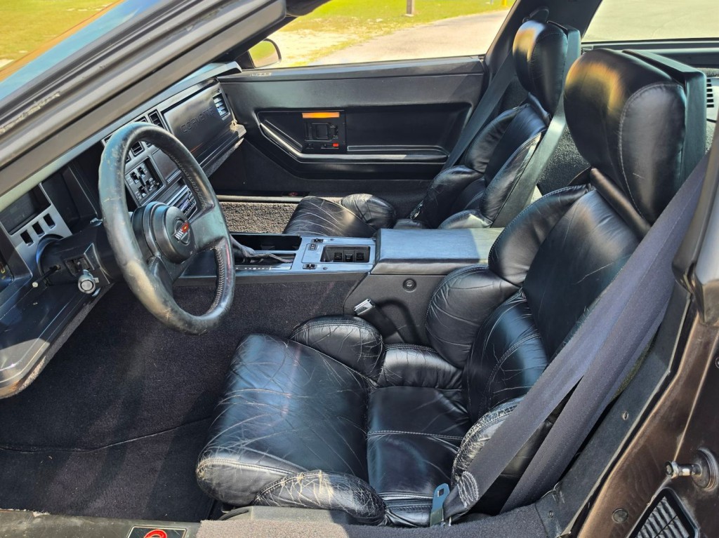 1989 Chevrolet Corvette Image 15