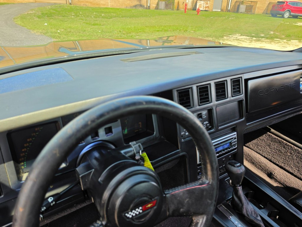 1989 Chevrolet Corvette Image 34