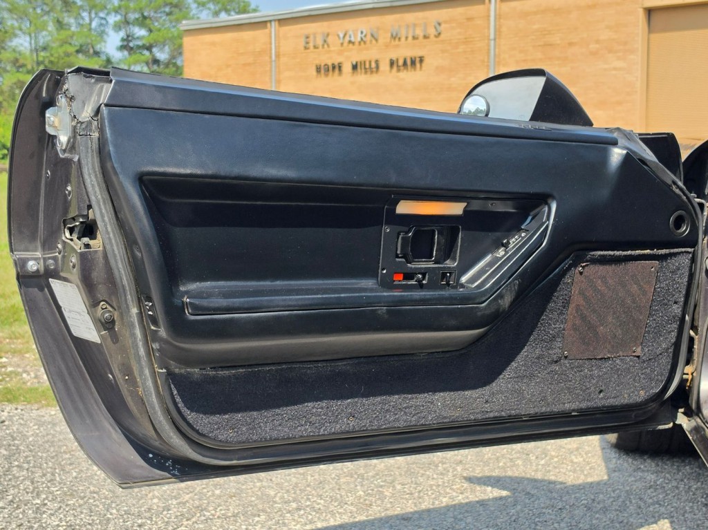 1989 Chevrolet Corvette Image 37