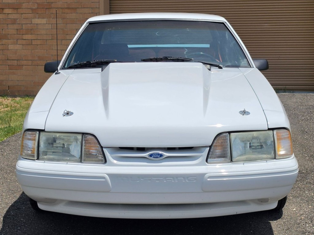 1991 Ford Mustang Image 3