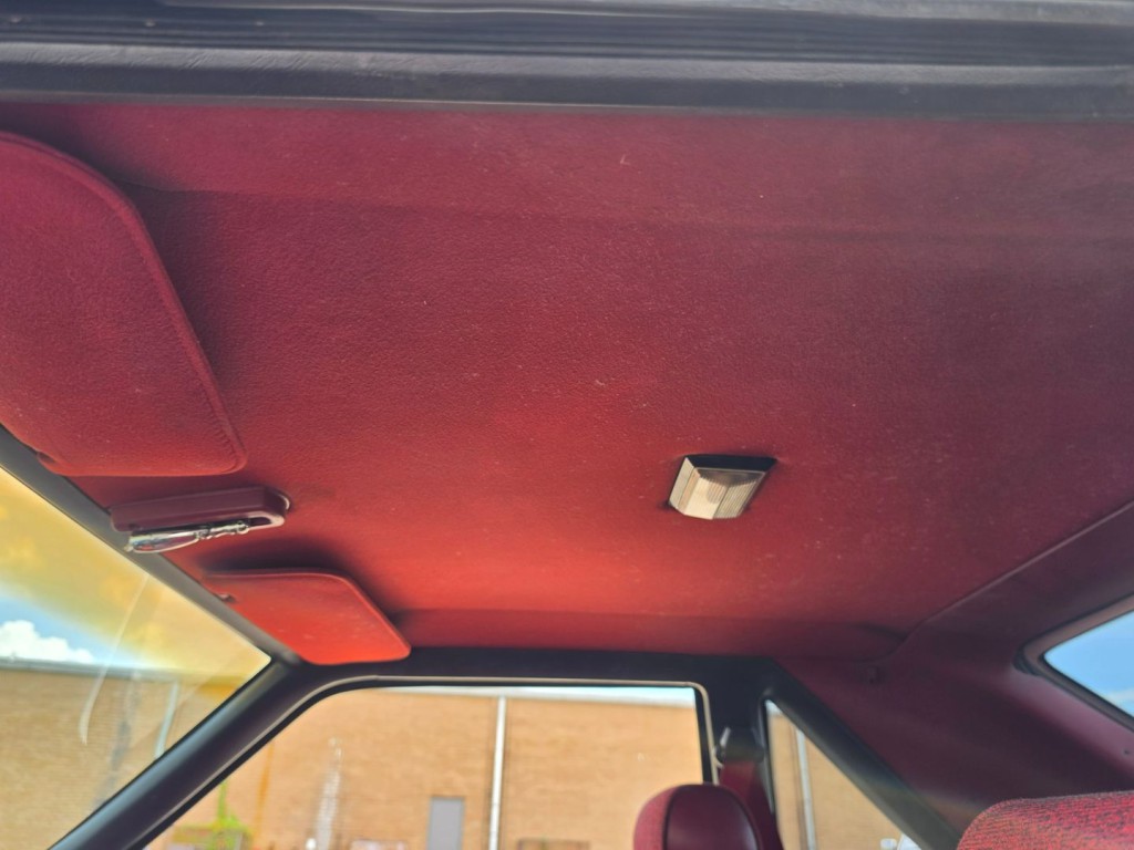 1991 Ford Mustang Image 36