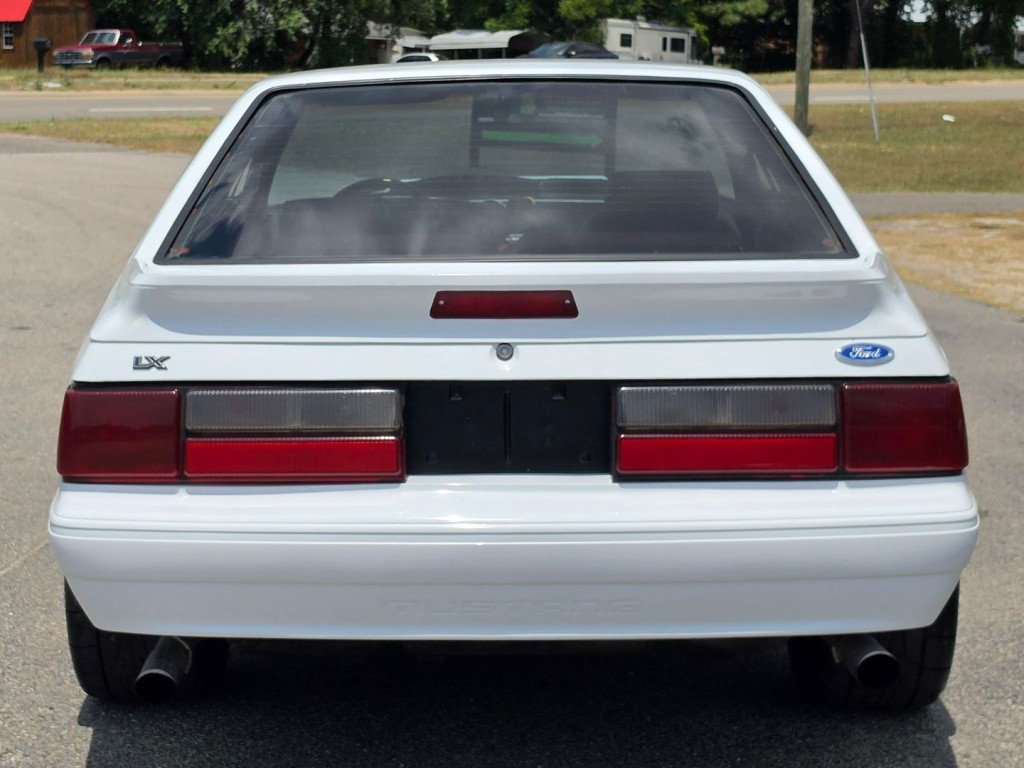 1991 Ford Mustang Image 45