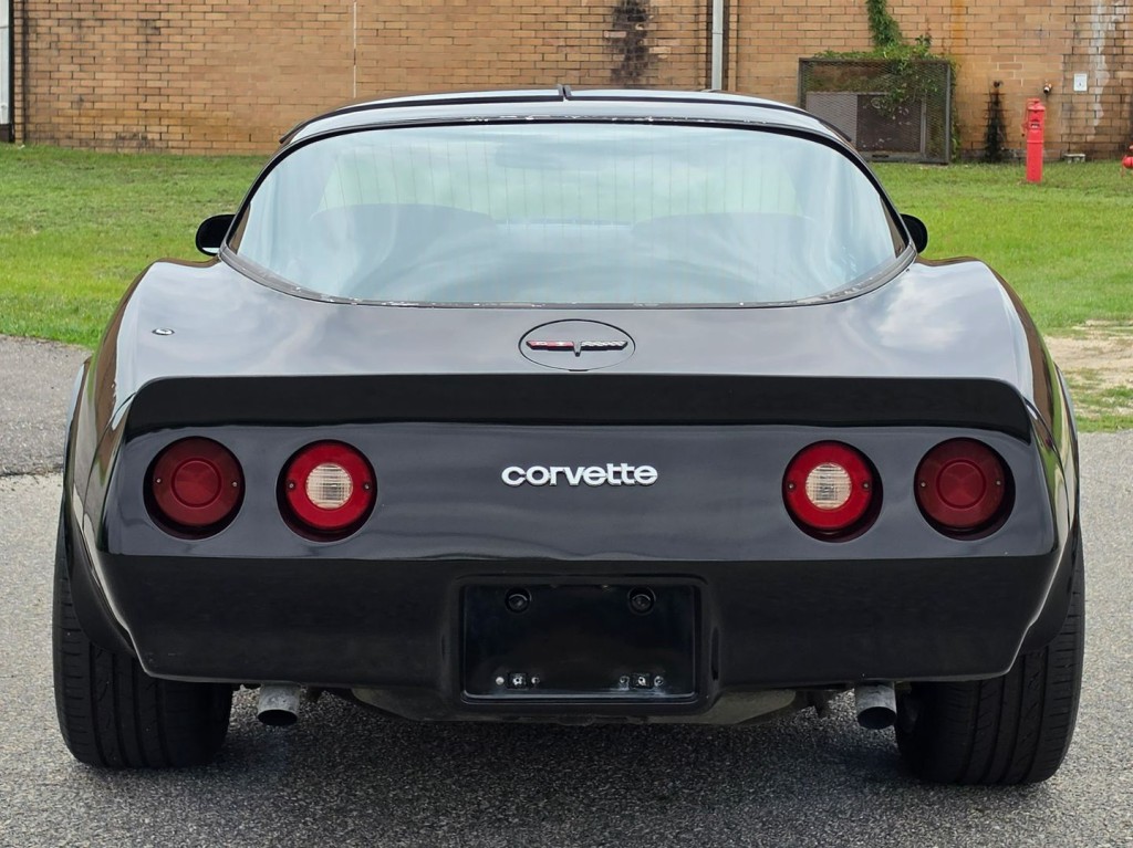 1981 Chevrolet Corvette Image 9