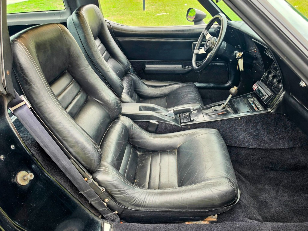 1981 Chevrolet Corvette Image 30