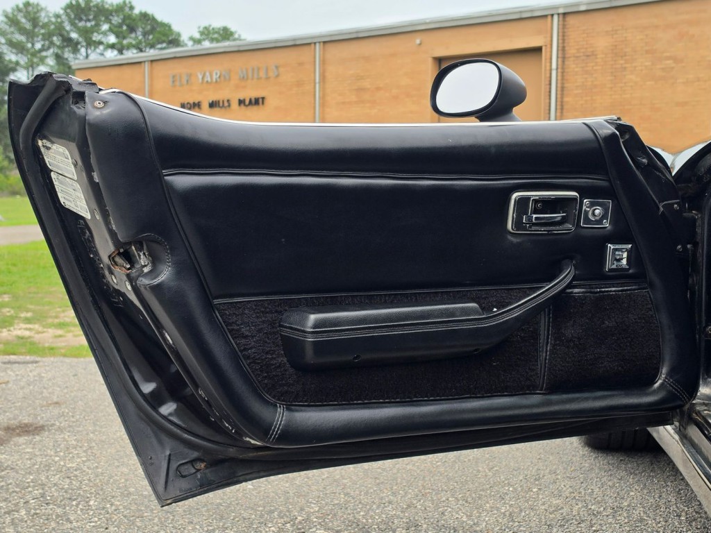 1981 Chevrolet Corvette Image 37