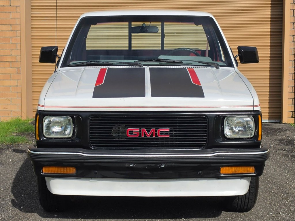 1991 GMC Sonoma Image 3