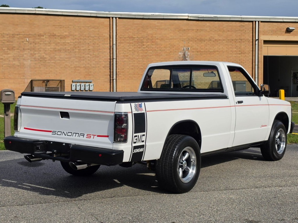 1991 GMC Sonoma Image 7