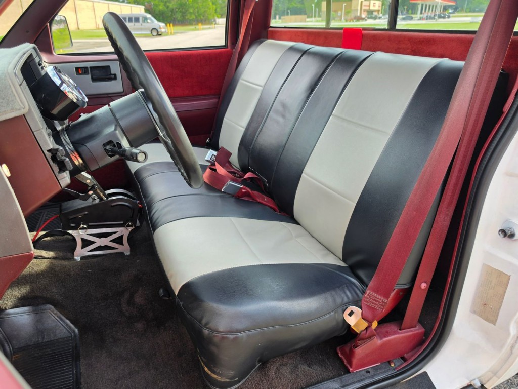 1991 GMC Sonoma Image 14