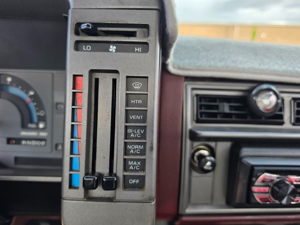 1991 GMC Sonoma Image 21